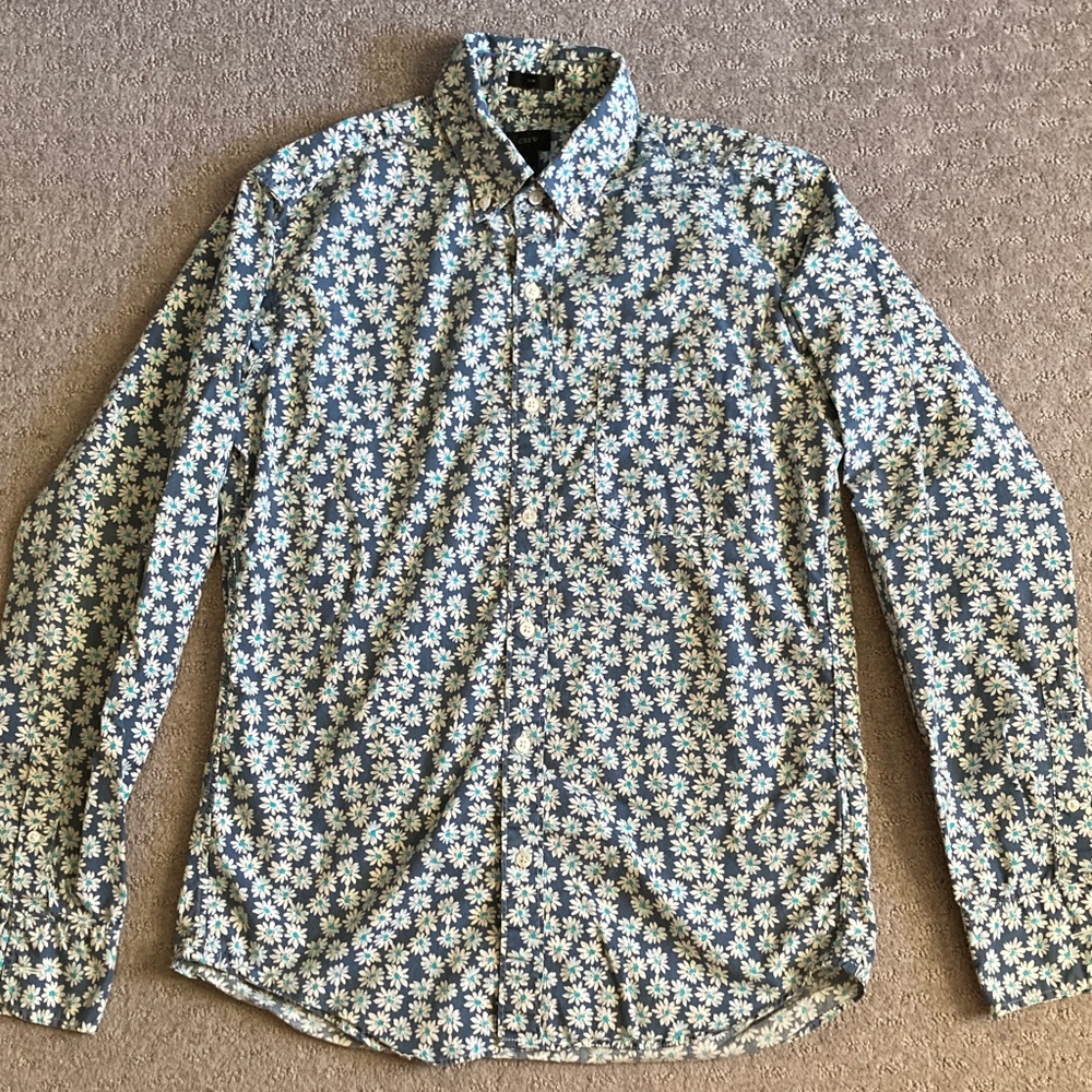 J. CREW Slim Fit blue floral shirt, Men's Small.